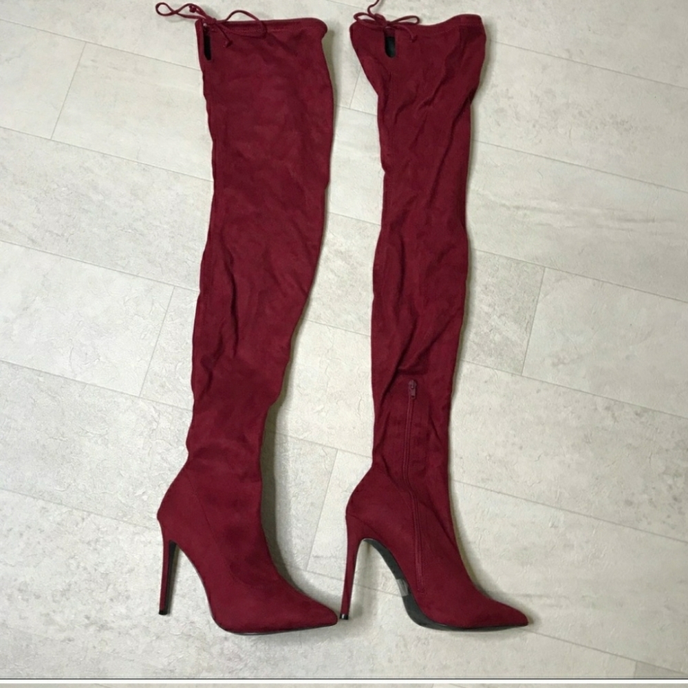 Olivia Faience OTK Boots Sz 7.5 Burgundy Red